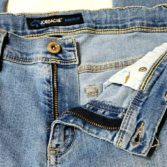 Jordache Girls Bootcut Jeans - Picture 3 of 11